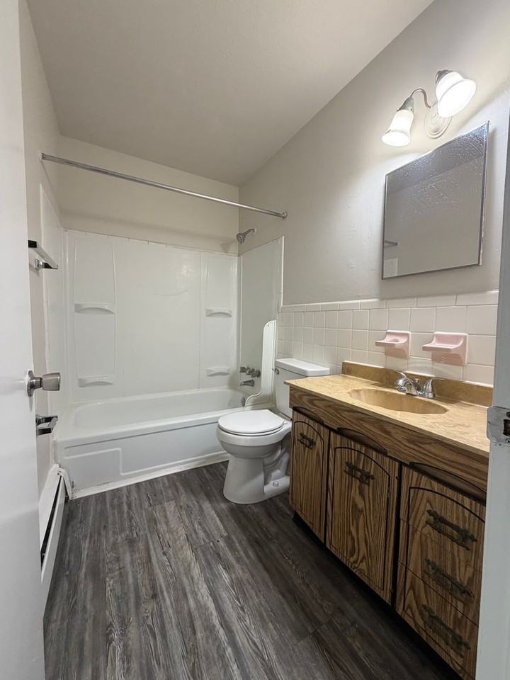421 Poplar Level Ct #112 - Photo 7 of 10