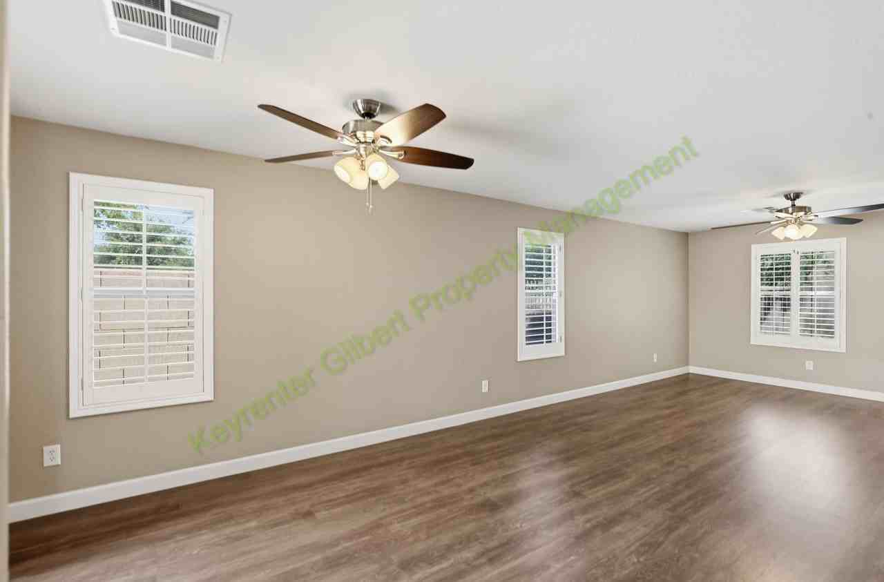 3262 E Milky Way - Photo 7 of 37