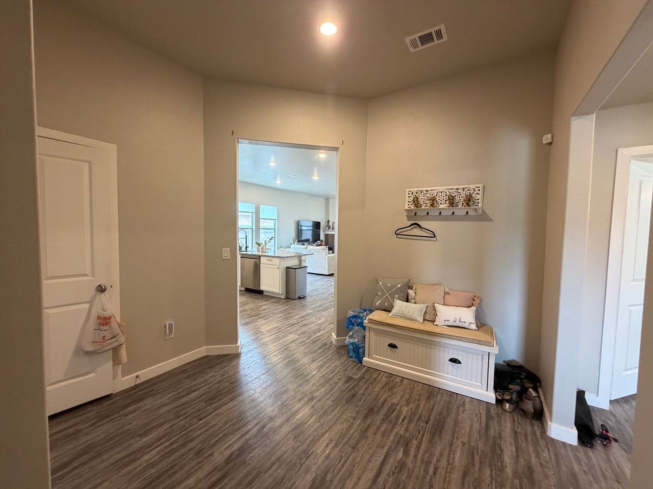 3210 Viola Ave - Photo 3 of 28