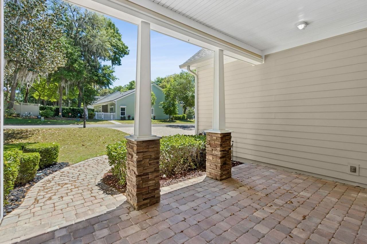 1600 Highland Dunes Way - Photo 3 of 42