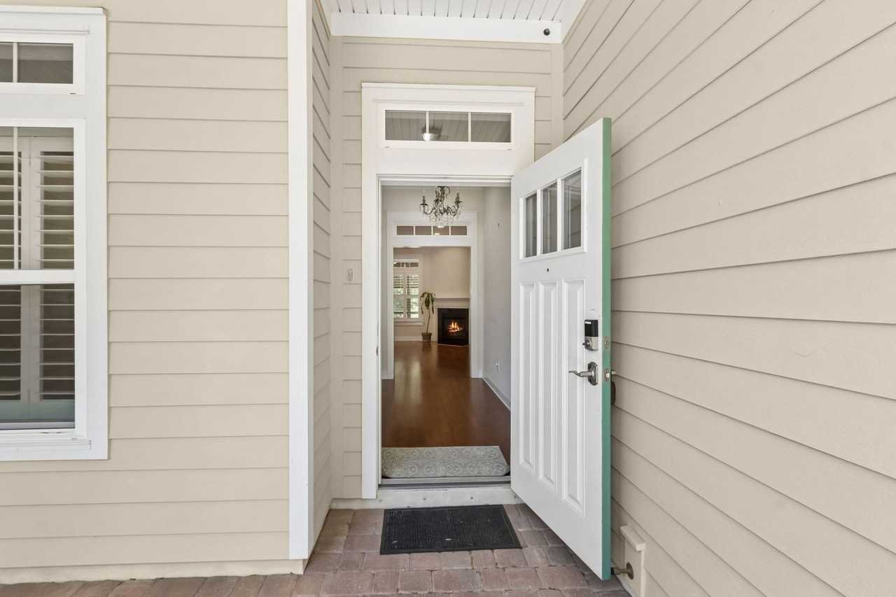 1600 Highland Dunes Way - Photo 4 of 42