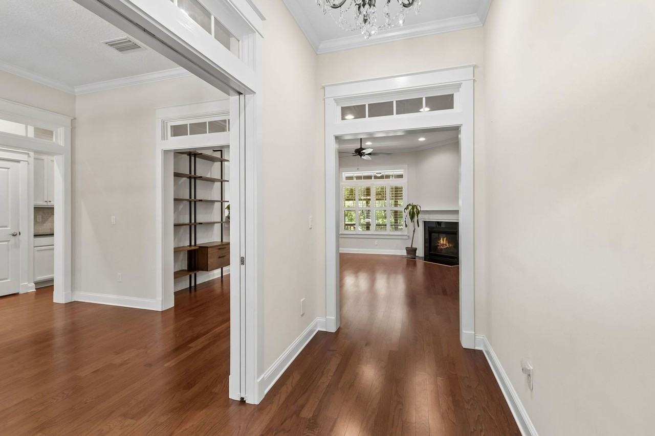 1600 Highland Dunes Way - Photo 6 of 42