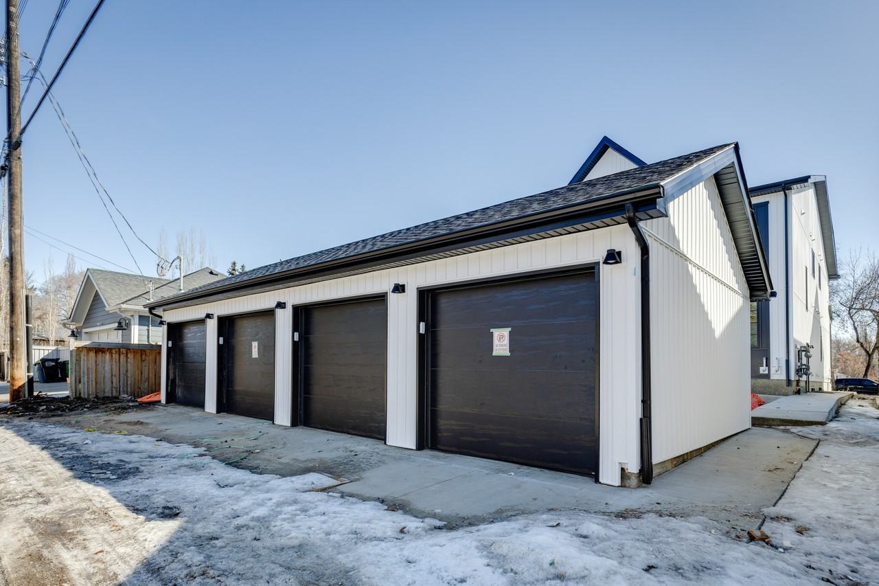 Glenora 3 4 Plex - Photo 4 of 50