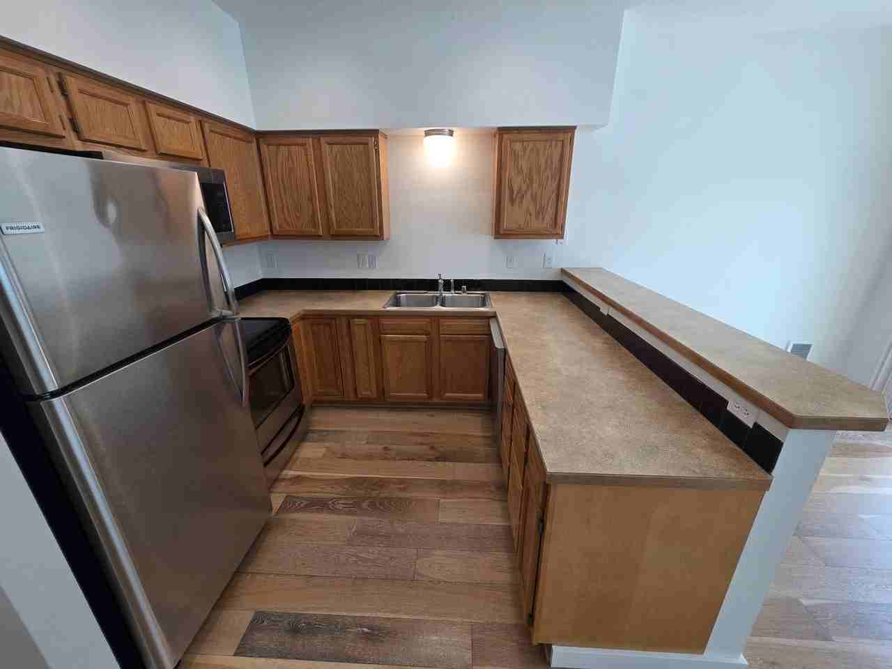 944 E Hartson Ave #3 - Photo 4 of 16