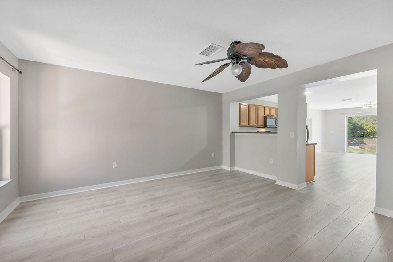 6831 Dartmouth Hill St - Photo 3 of 19