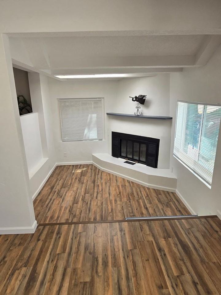 1040 Columbia Dr Ne - Photo 2 of 22