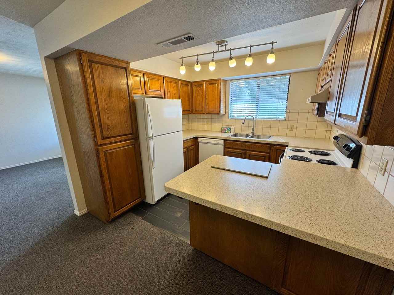 50 W 400 S #6 - Photo 3 of 9