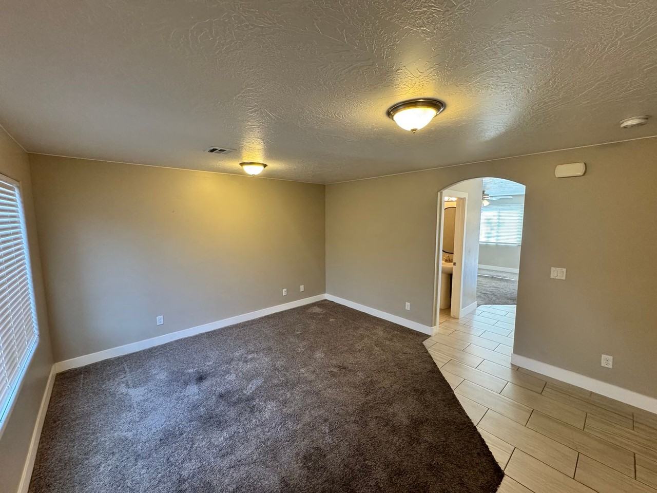 3239 S 840 E #3 - Photo 4 of 21