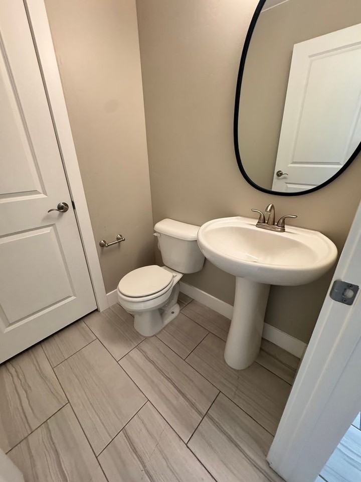 3239 S 840 E #3 - Photo 6 of 21