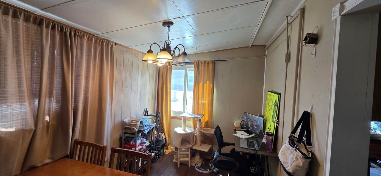 906 E 5th St - Photo 6 of 20