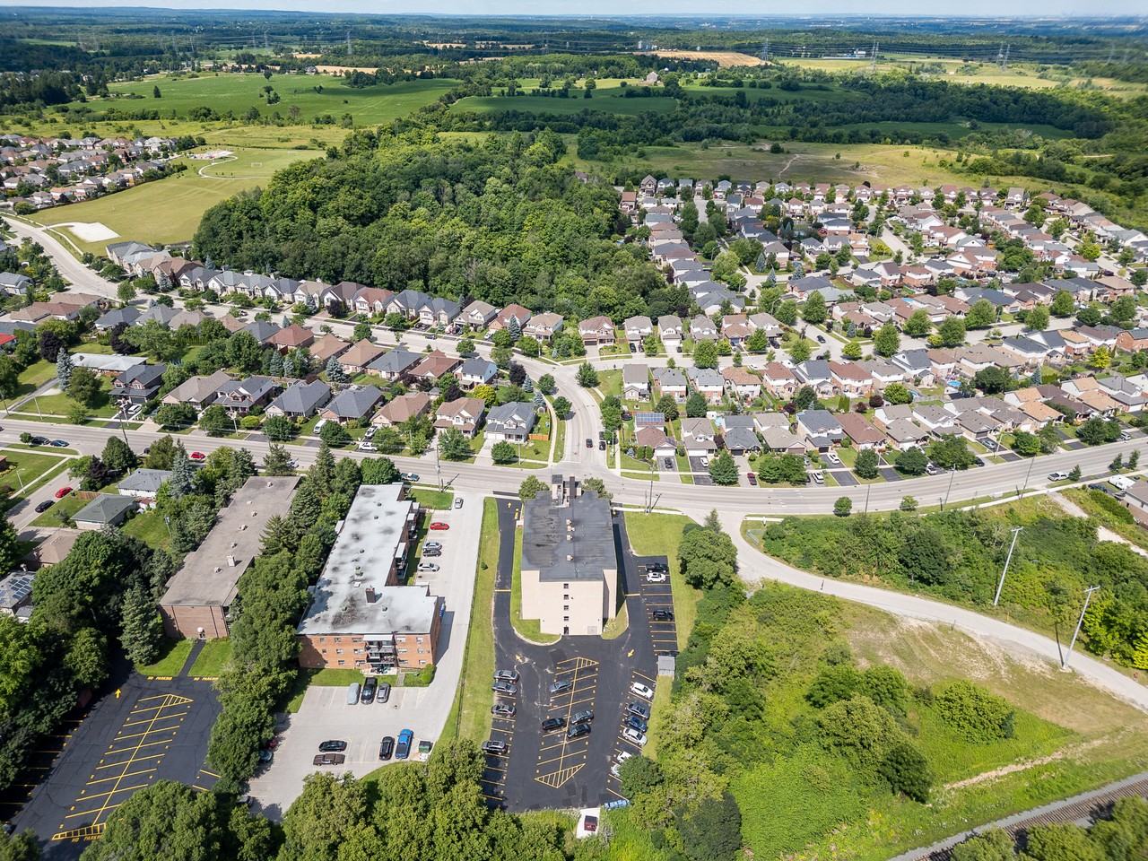 Valleyview Apartments - Photo 5 of 5