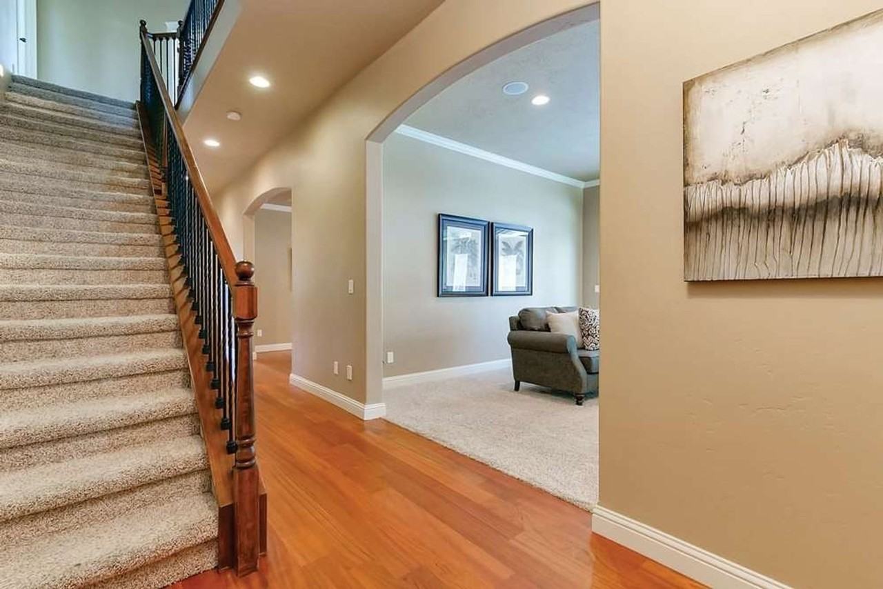 1019 E Opus St - Photo 2 of 25