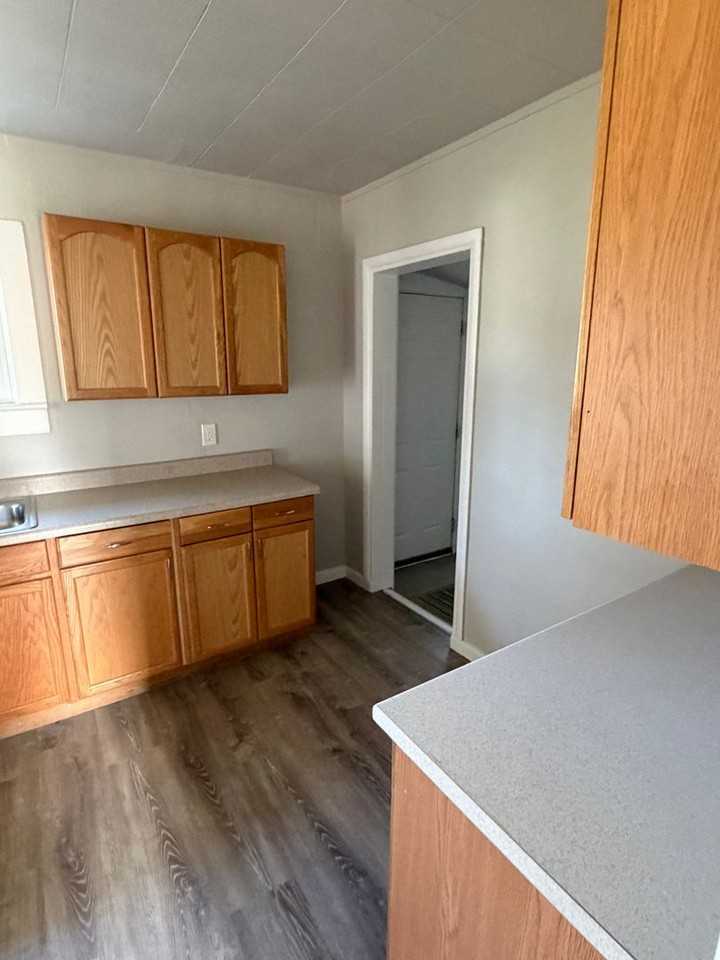 2034 Long St - Photo 4 of 7