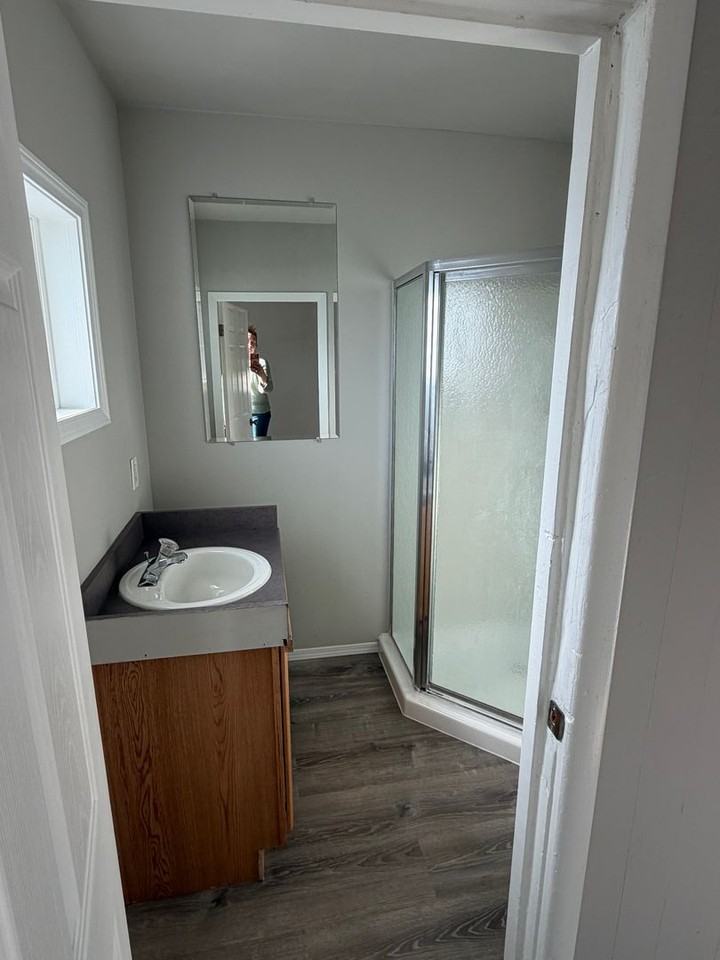 2034 Long St - Photo 6 of 7