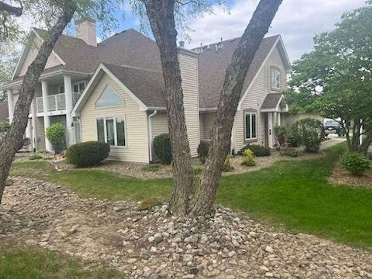 612 Bos Landen Dr #5C - Photo 2 of 4