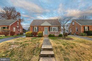 featured image of 317 Greystone Rd