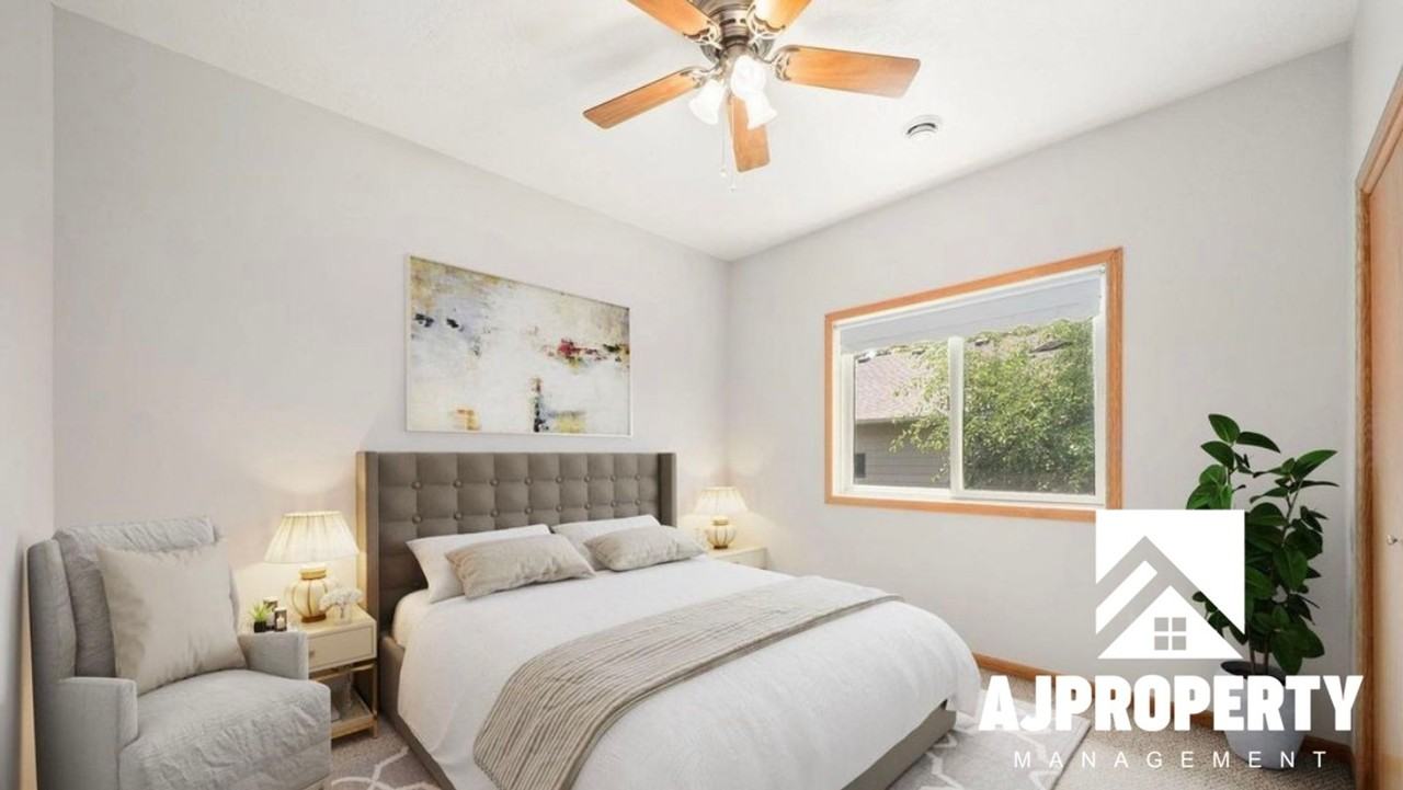 703 N Mundt Ave #2 - Photo 7 of 13