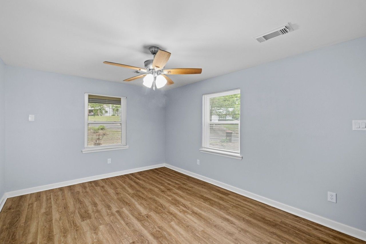 102 Pine Cir - Photo 6 of 27