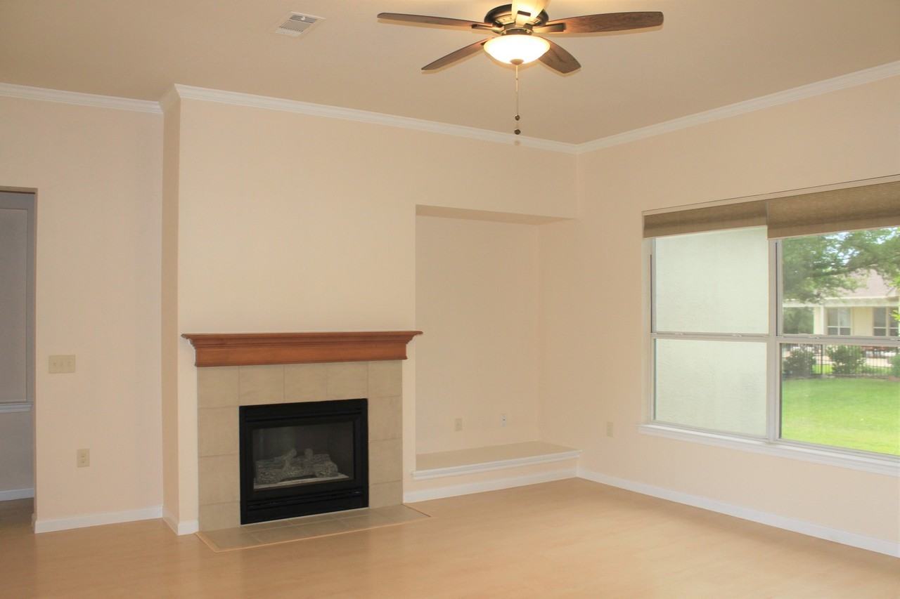 103 Hill Country Dr - Photo 4 of 27