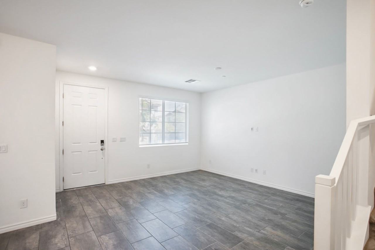 20 Barbara Ln #87 - Photo 7 of 38