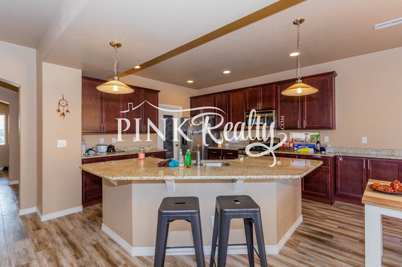 10681 Abrams Dr - Photo 6 of 42