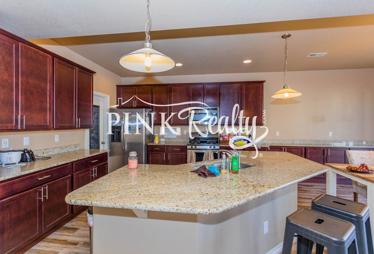 10681 Abrams Dr - Photo 7 of 42