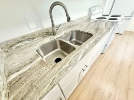 829 43rd St - Photo 1 of 1