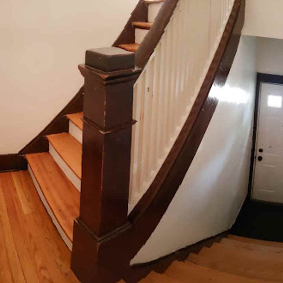 2823 Queen St - Photo 7 of 17