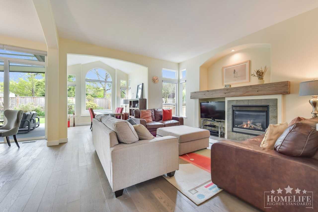 3466 Rosemary Heights Cres - Photo 5 of 31