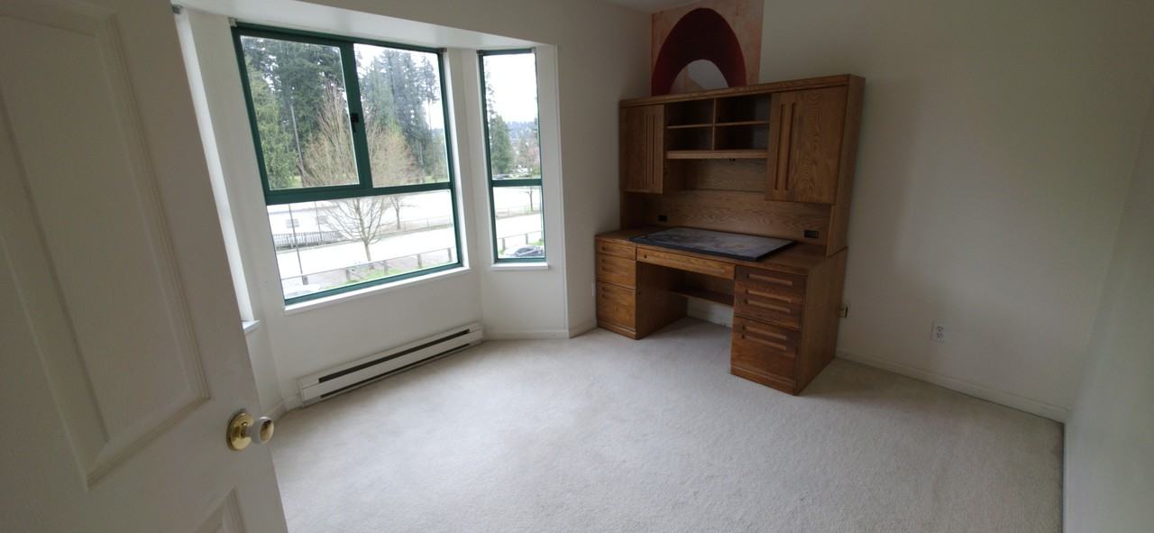 3081 Glen Dr - Photo 5 of 9