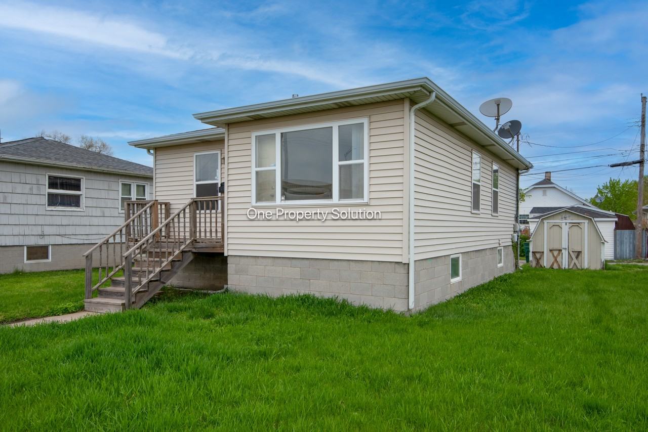 1227 Logan St #1 - Photo 3 of 19