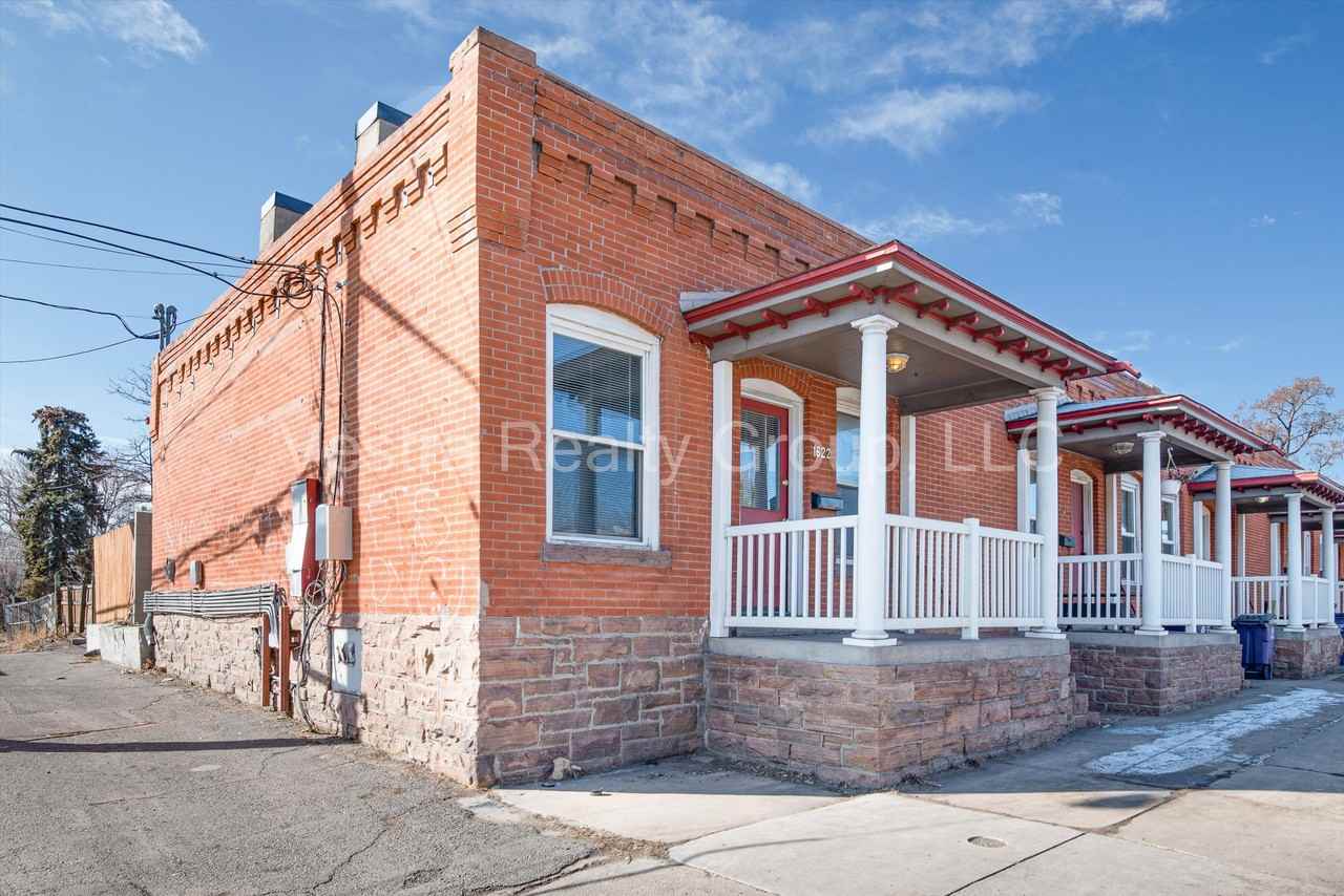 1622 W 38th Ave #1 - Photo 2 of 28