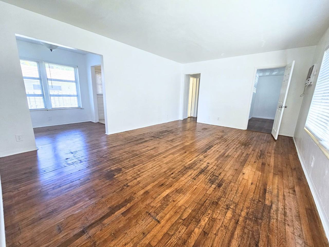 501 Ne 17th Ave #3 - Photo 2 of 32