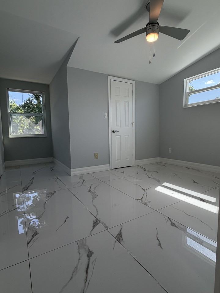 10280 Carolina St #1 - Photo 7 of 22