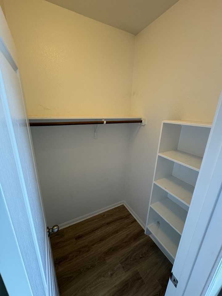 502 Westchester Ct #1 - Photo 7 of 36