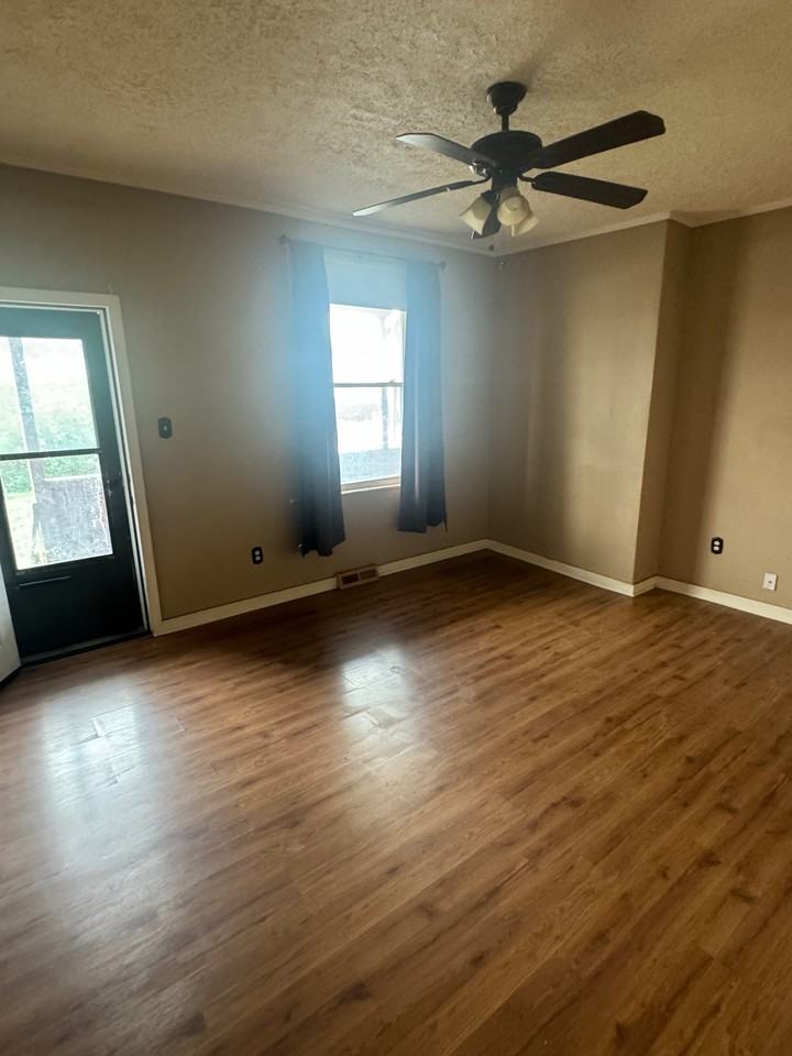 104 Munson Ave #1 - Photo 5 of 7