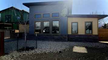 featured image of 405 Two Rivers Rd #1