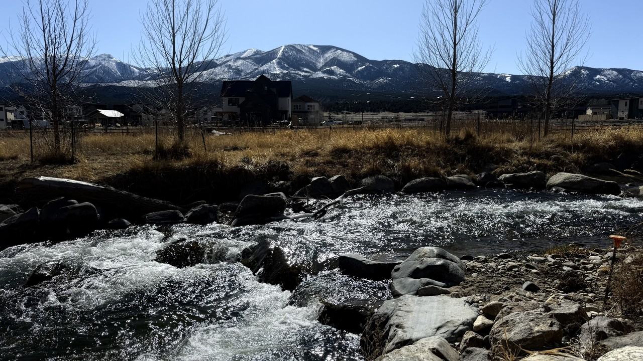 405 Two Rivers Rd #1 - Photo 2 of 10