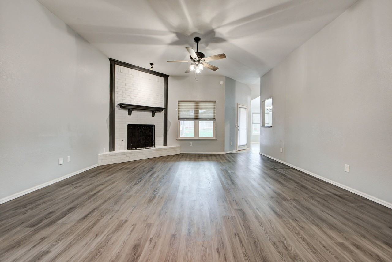 1817 Se 1st St #1 - Photo 6 of 25