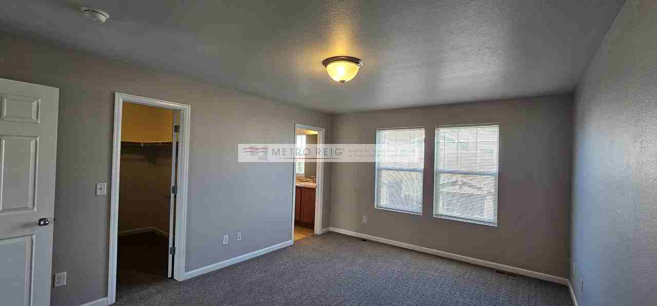 1617 Venice Ln #TH - Photo 6 of 10