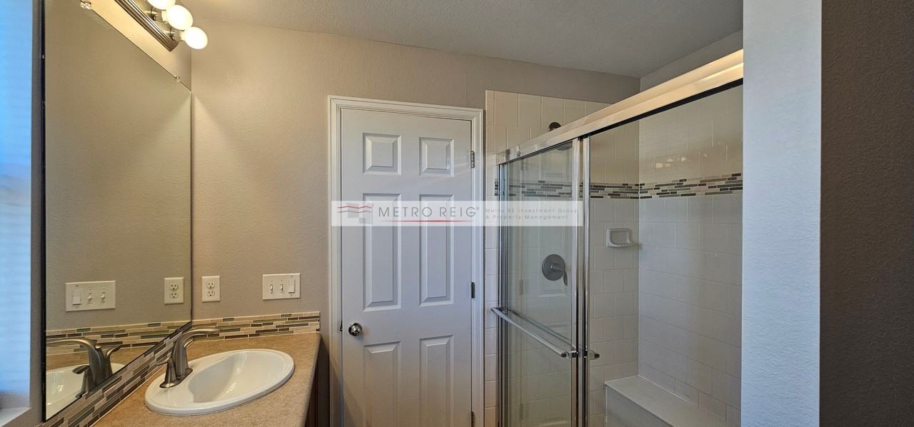 1617 Venice Ln #TH - Photo 7 of 10