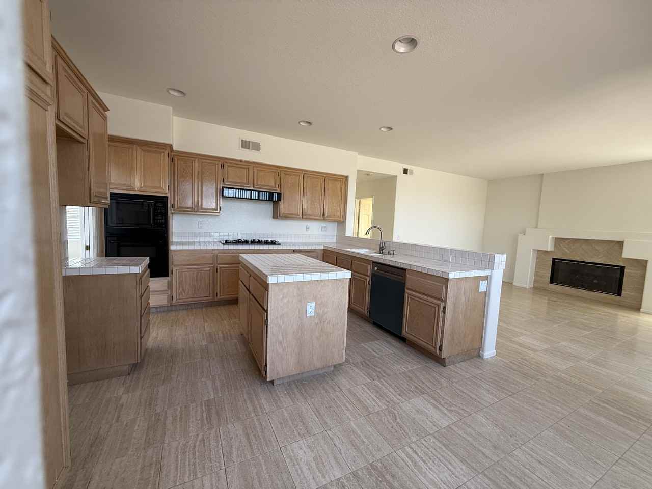 593 Parkside Dr #1 - Photo 2 of 10