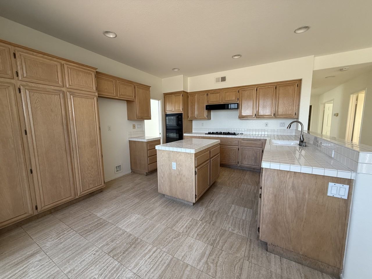 593 Parkside Dr #1 - Photo 3 of 10