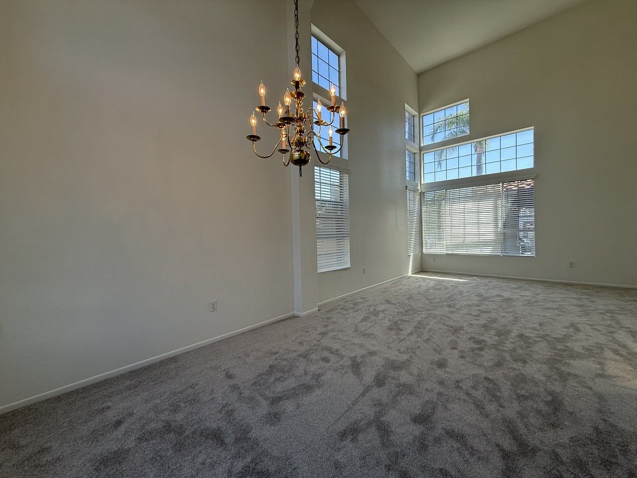 593 Parkside Dr #1 - Photo 5 of 10