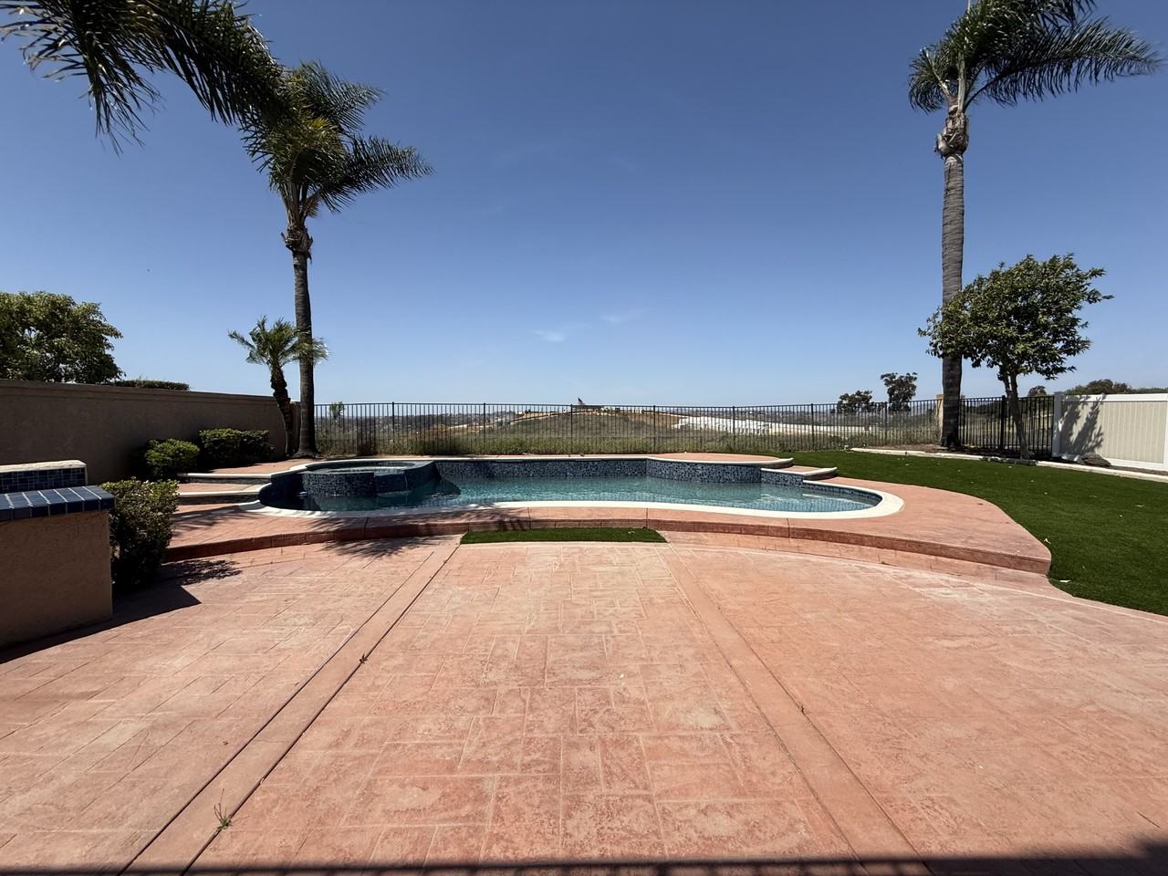 593 Parkside Dr #1 - Photo 6 of 10