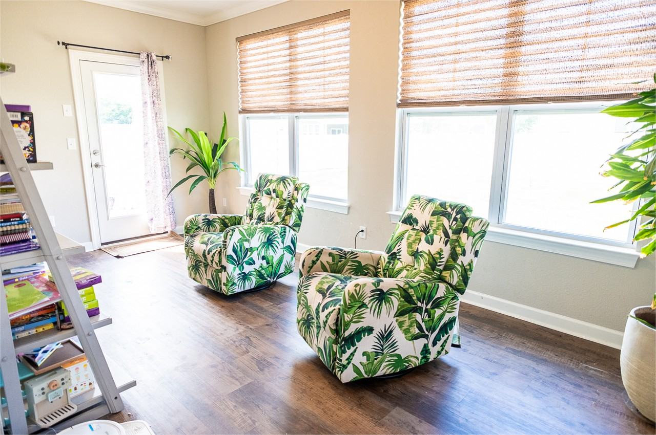 1321 Parkdale St #1 - Photo 3 of 20