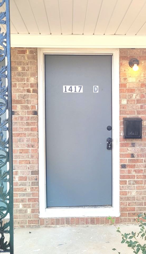 1417 Ardmore Dr #D - Photo 4 of 14