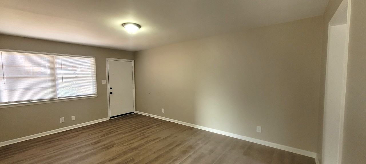 1417 Ardmore Dr #D - Photo 7 of 14