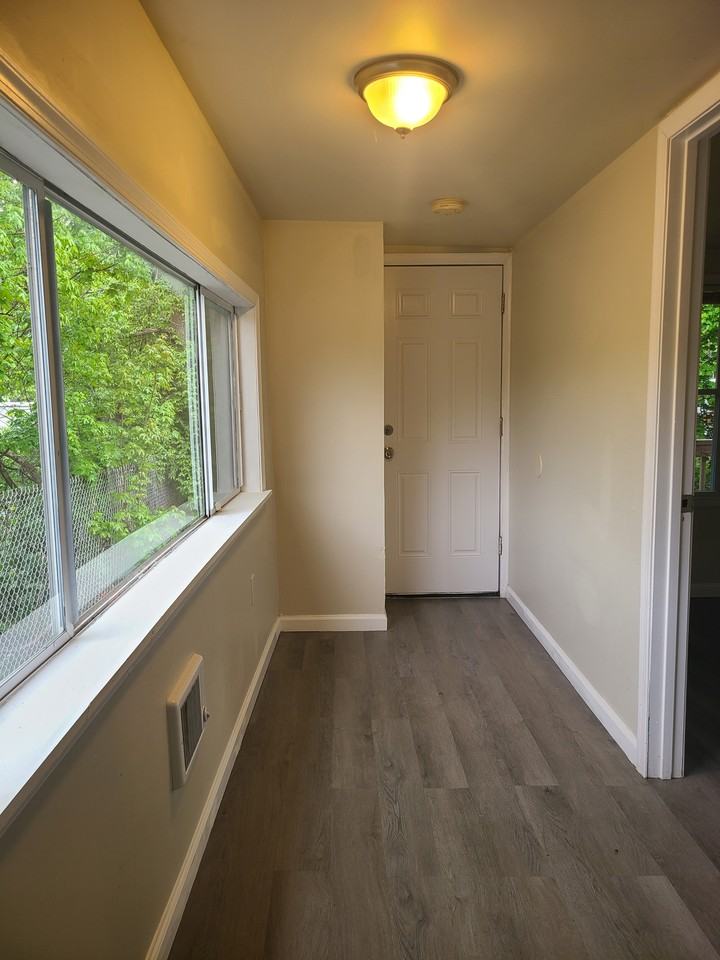 31 Upland Ave #1 - Photo 4 of 11