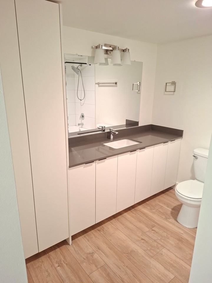 1320 King Albert Ave #209